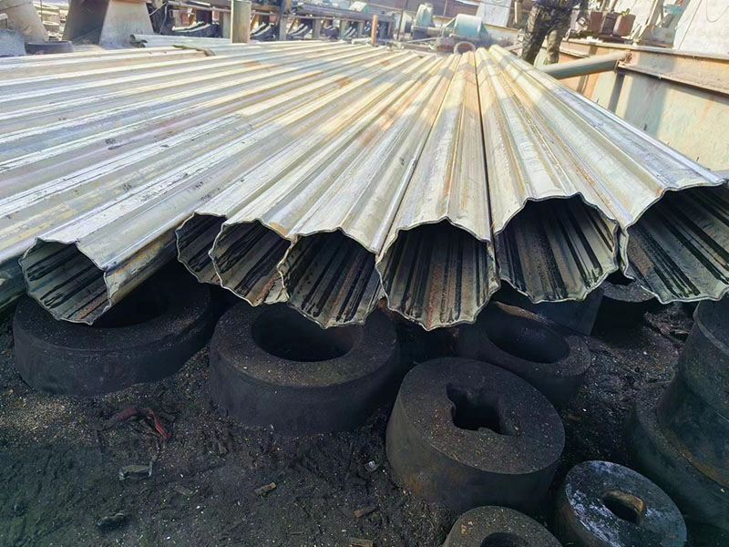 异型钢管